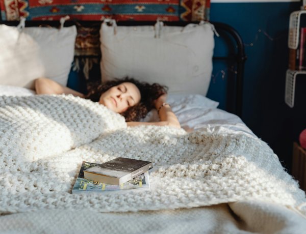 Thời lượng giấc ngủ, các giai đoạn và chất lượng của giấc ngủ